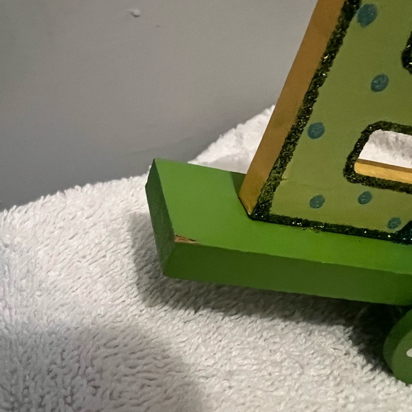 VINTAGE WOOD EASTER SIGN ON WHEELS - Picture 4 of 6